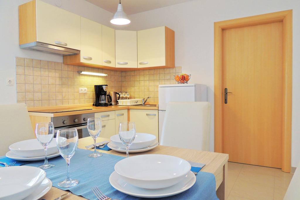 Private Accommodation Kirincic Vrh  Exterior foto
